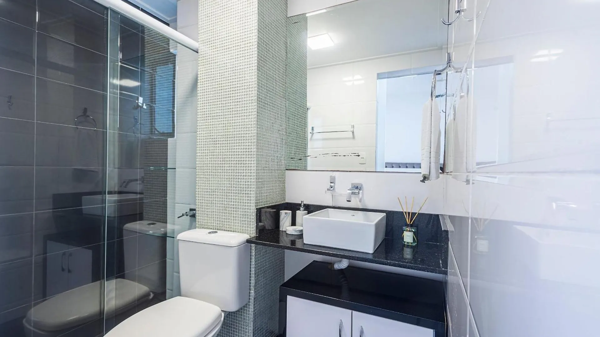 Apartamento Dnrs042- Localizacao Ideal Ao Lado Shop. Atlantico Balneário Camboriú